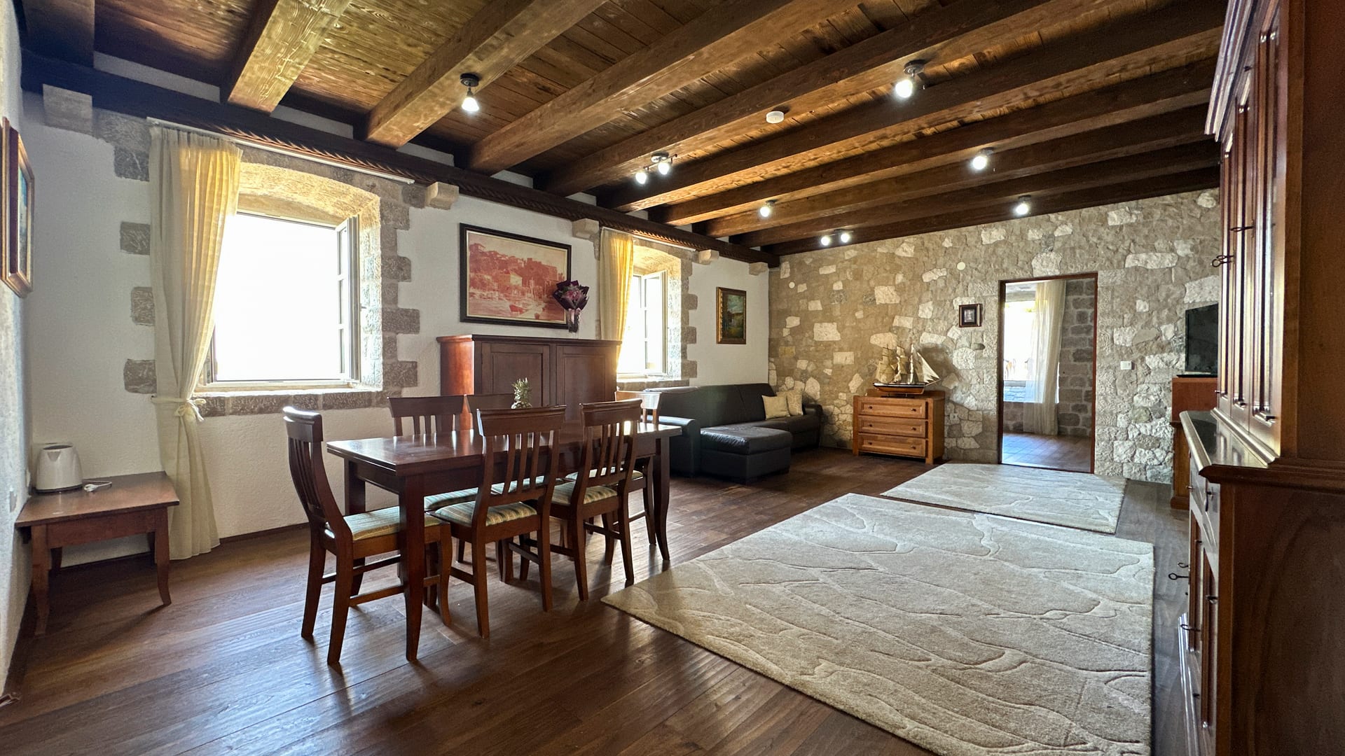Suite No. 03 — Heritage